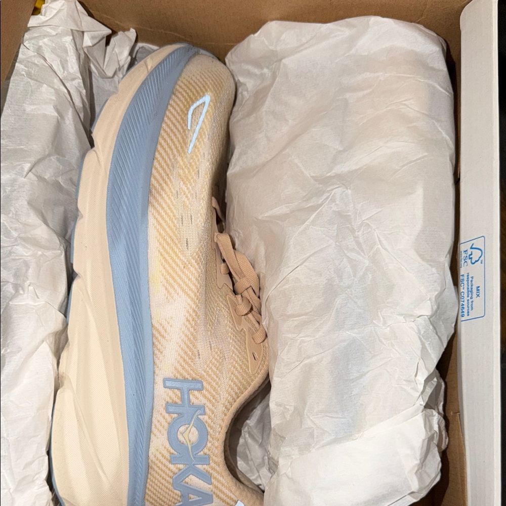 Hoka Neutral Trainer in Beige and Light Blue